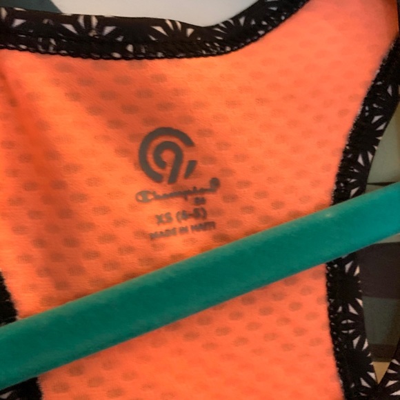 Two Tank Tops Size Xs - Picture 2 of 3